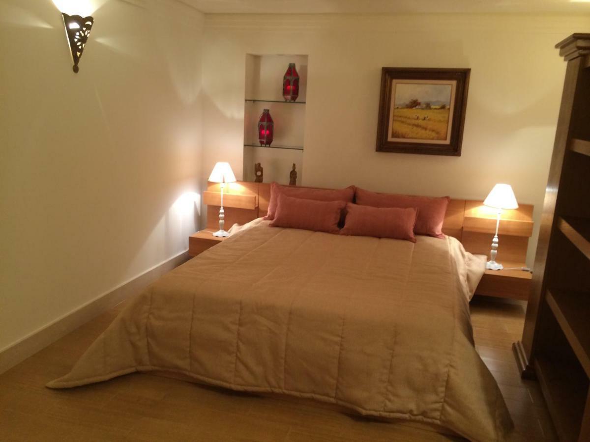 Apartamento Com Piscina Cruz Quebrada Exterior foto